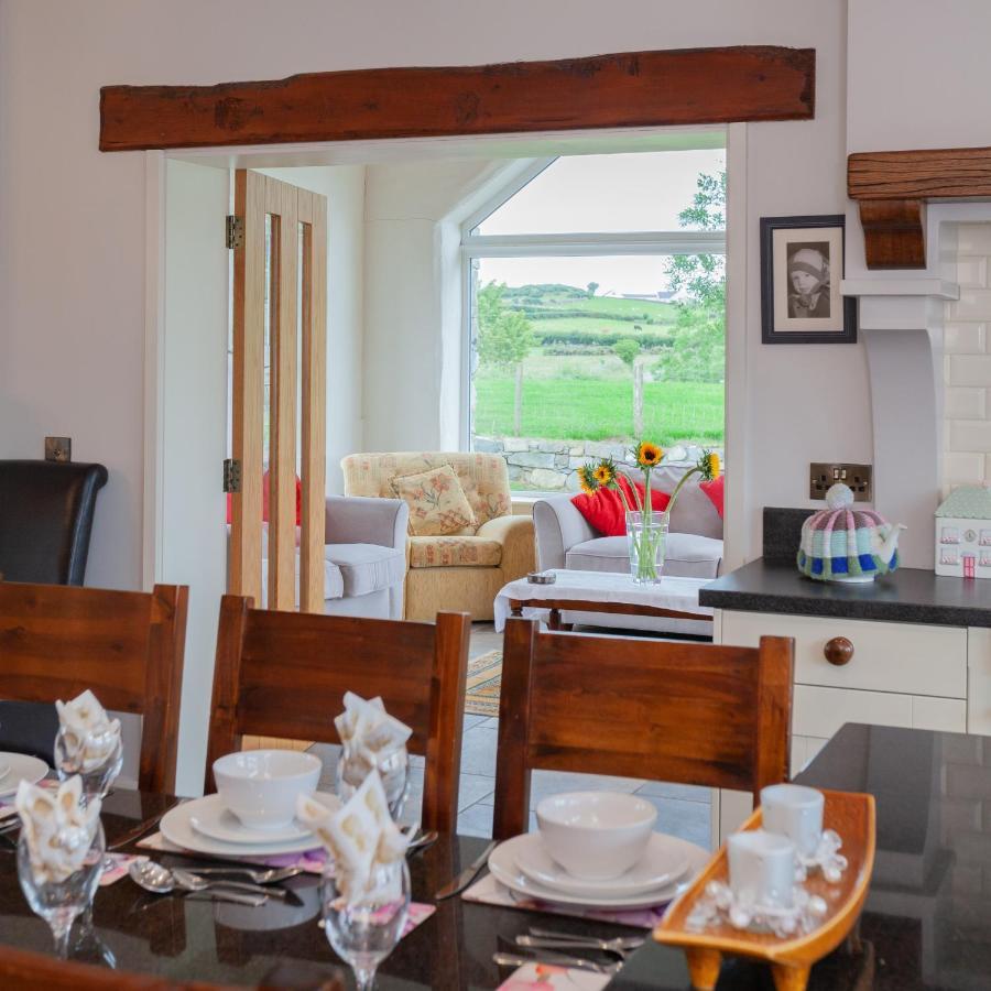 Villa Beautiful Mountain Views & Private Hot Tub Kilcoo Exterior foto