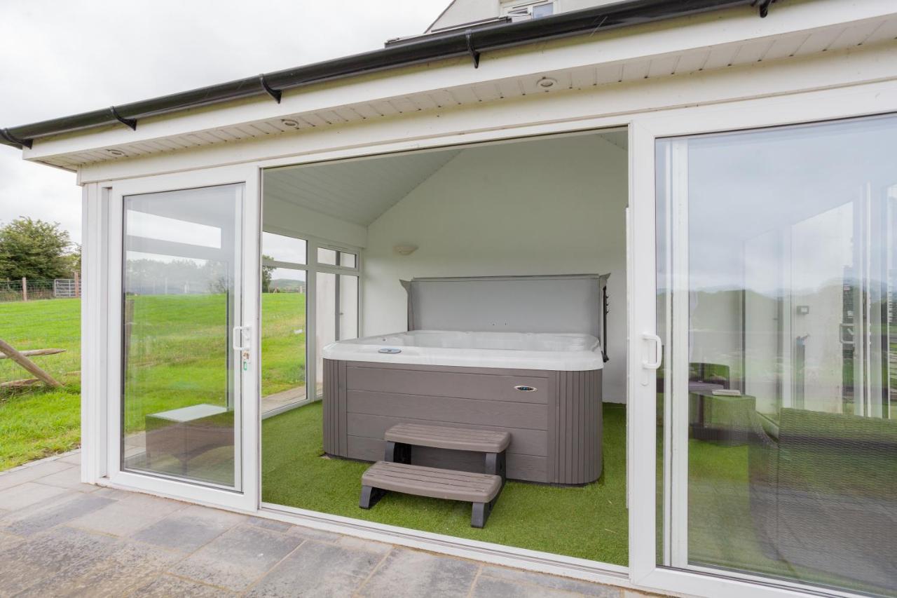 Villa Beautiful Mountain Views & Private Hot Tub Kilcoo Exterior foto