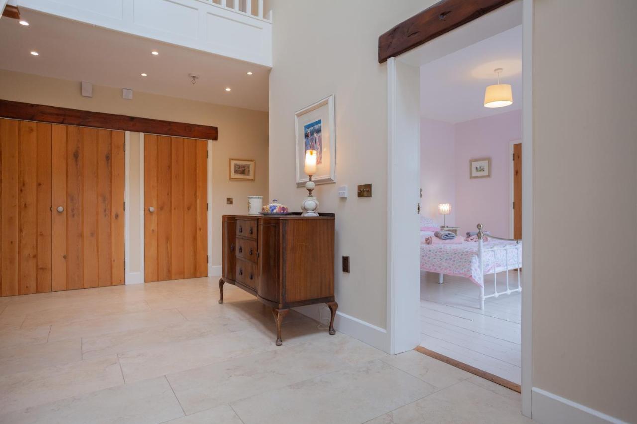 Villa Beautiful Mountain Views & Private Hot Tub Kilcoo Exterior foto